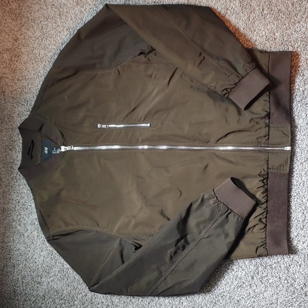 Men's olive green bomber jacket